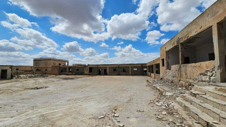 مدرسة حنتوتين